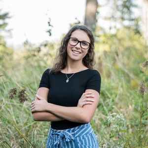 Meet your Posher, Eva